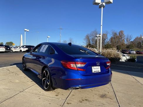 Used 2021 Honda Accord Sport image 8