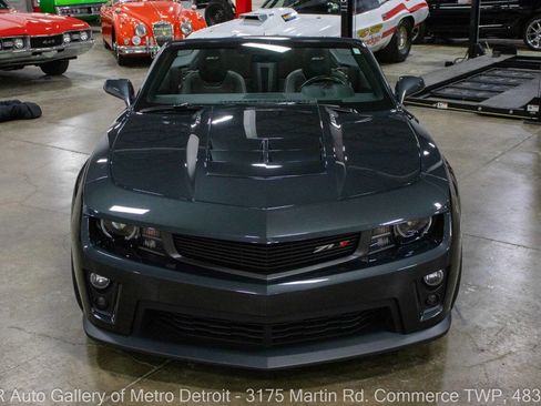 Used 2013 Chevrolet Camaro ZL1 RWD image 12
