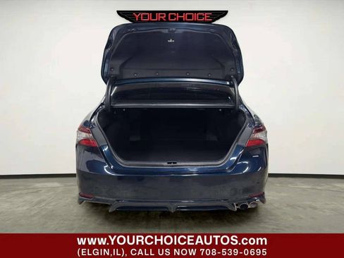 Used 2021 Toyota Camry SE FWD image 5