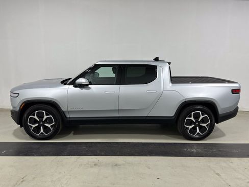 Used 2024 Rivian R1T Adventure AWD/4WD image 2