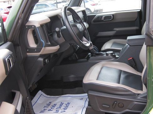 Used 2023 Ford Bronco Wildtrak AWD/4WD image 9