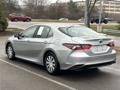 Used 2024 Toyota Camry LE image 30