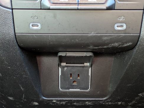 Used 2023 Chevrolet Tahoe LT image 18