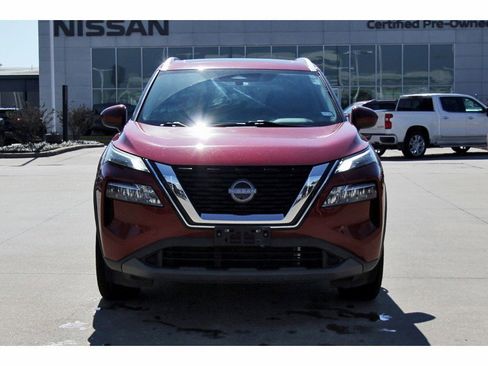 Used 2023 Nissan Rogue SV w/ SV Premium B Package image 8