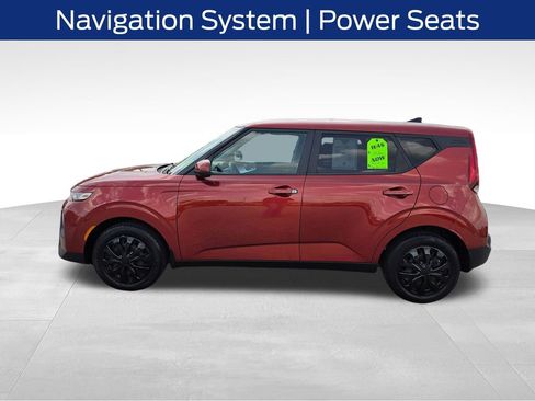 Used 2020 Kia Soul LX FWD image 3