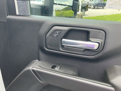 New 2025 GMC Sierra 3500 Pro w/ Convenience Package image 14