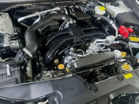 Used 2024 Subaru Crosstrek 2.0i Premium image 31