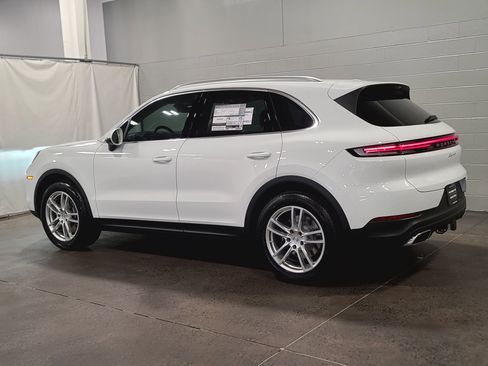 New 2026 Porsche Cayenne image 3