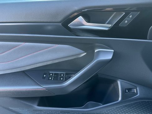 Used 2025 Volkswagen Jetta GLI Autobahn image 11