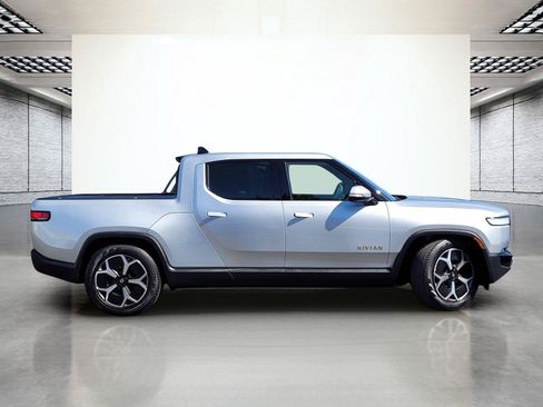 Used 2023 Rivian R1T Adventure AWD/4WD image 6