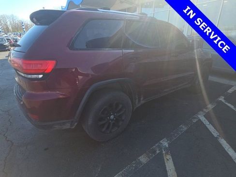 Used 2016 Jeep Grand Cherokee Limited image 10