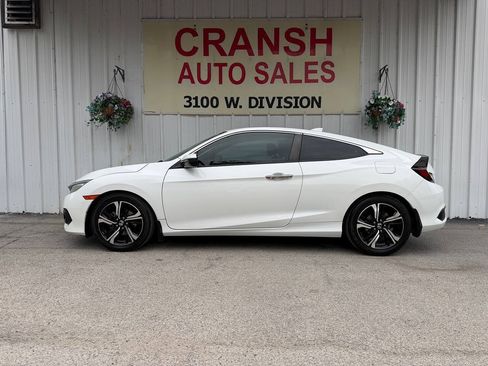 Used 2016 Honda Civic Touring image 5
