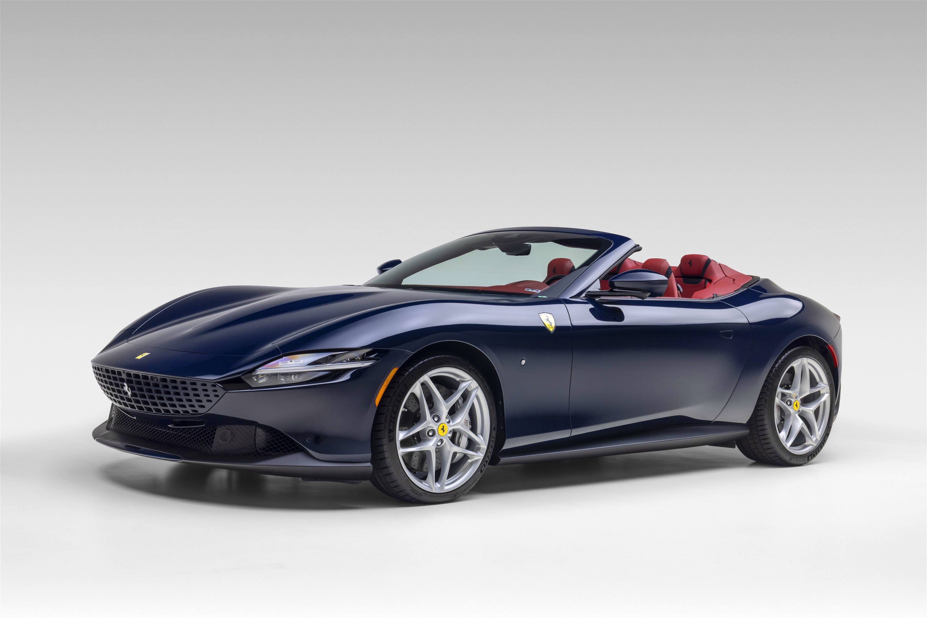 Certified 2024 Ferrari Roma Spider RWD image 2