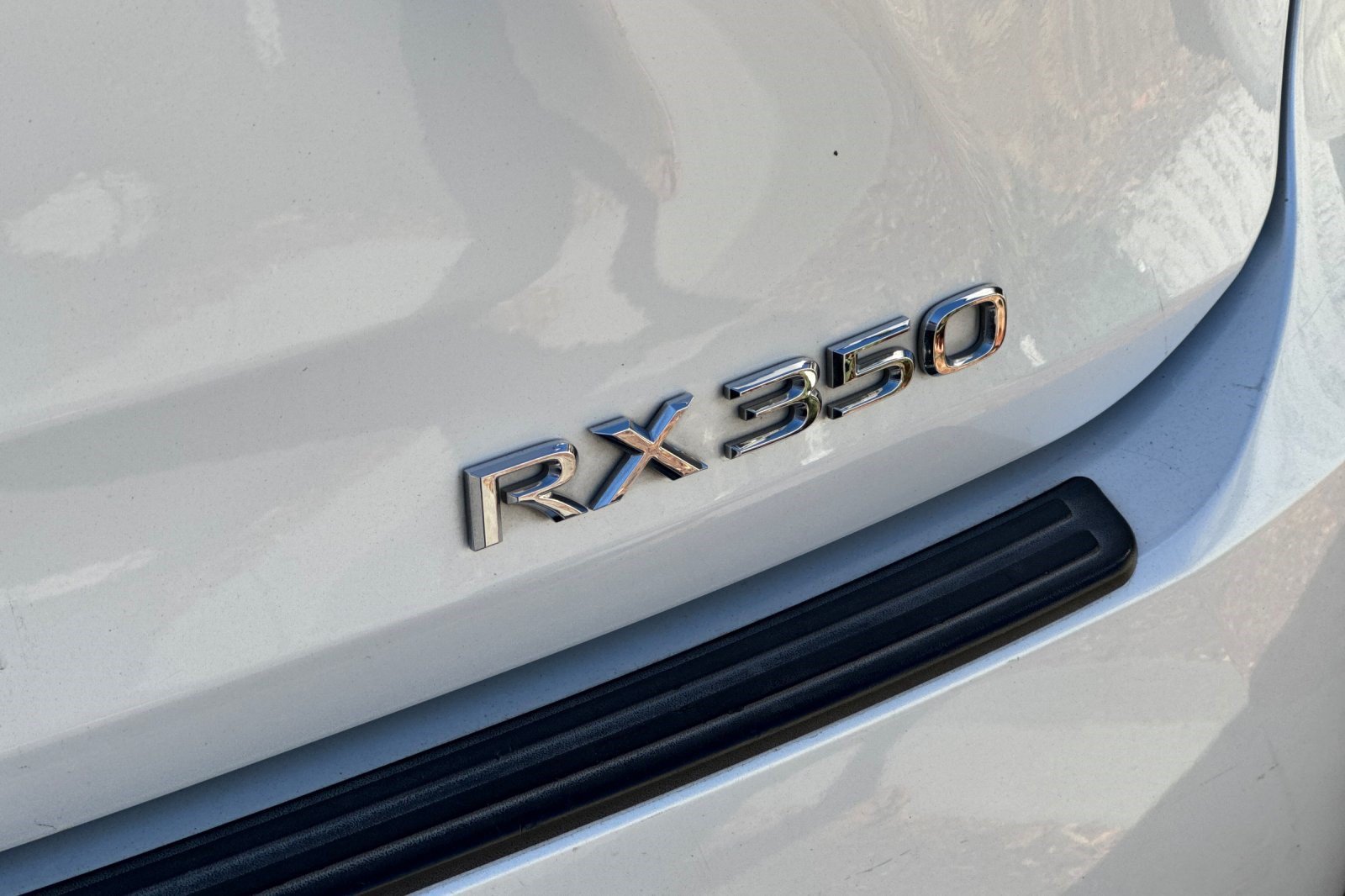 Used 2018 Lexus RX 350 AWD w/ Accessory Package image 38