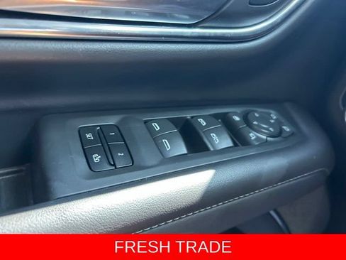 Used 2022 Chevrolet Tahoe Z71 w/ Z71 Off-Road Package AWD/4WD image 20