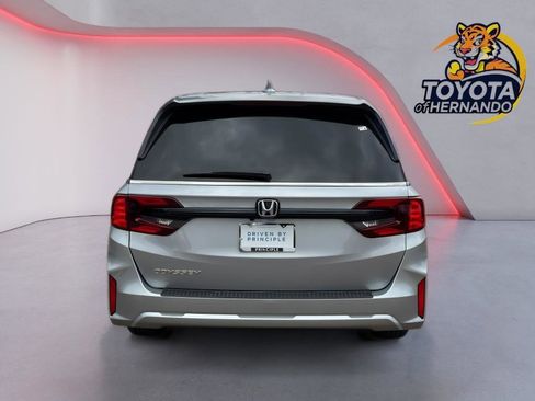 Used 2025 Honda Odyssey EX-L image 6