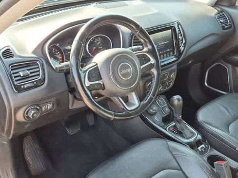Used 2020 Jeep Compass Limited AWD/4WD image 10