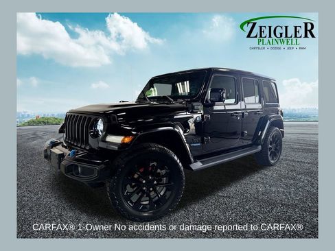 Used 2021 Jeep Wrangler Unlimited Sahara AWD/4WD image 1