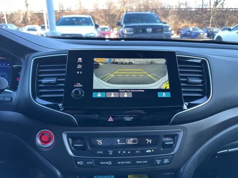 Used 2022 Honda Pilot TrailSport image 28