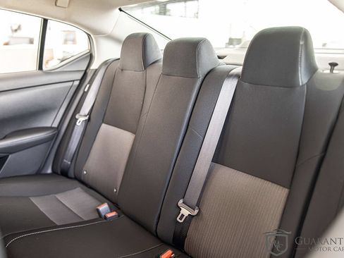 Used 2024 Nissan Sentra SV FWD image 30