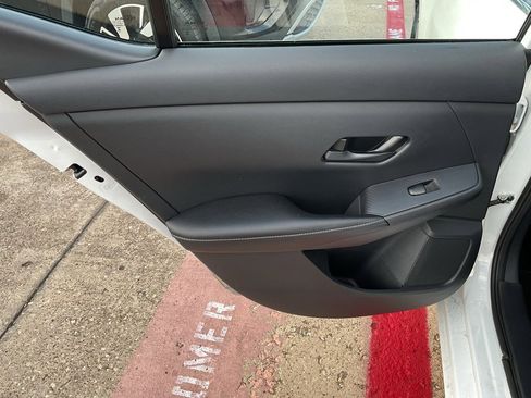 Used 2024 Nissan Sentra SV image 16