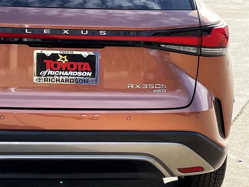 Used 2023 Lexus RX 350 image 6