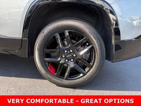 Certified 2023 Chevrolet Traverse Premier w/ Redline Edition FWD image 10