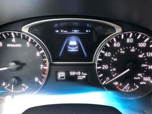 Used 2013 Nissan Pathfinder Platinum AWD/4WD image 16