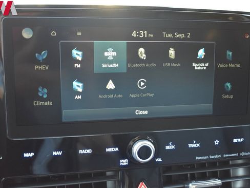 Used 2022 Hyundai Ioniq Limited image 19