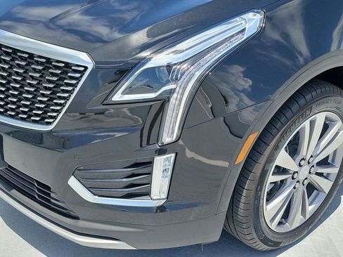 Certified 2025 Cadillac XT5 Premium Luxury FWD image 10