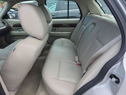 Used 2011 Mercury Grand Marquis LS RWD image 11