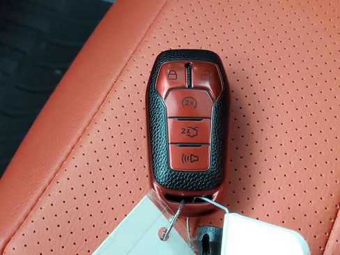 Used 2016 Ford Mustang Premium RWD image 26