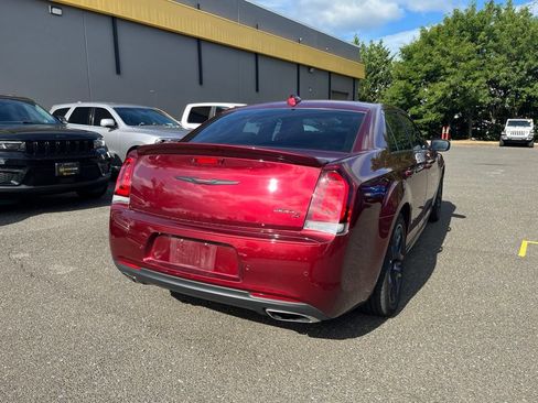 Used 2022 Chrysler 300 S w/ Comfort Group RWD image 6