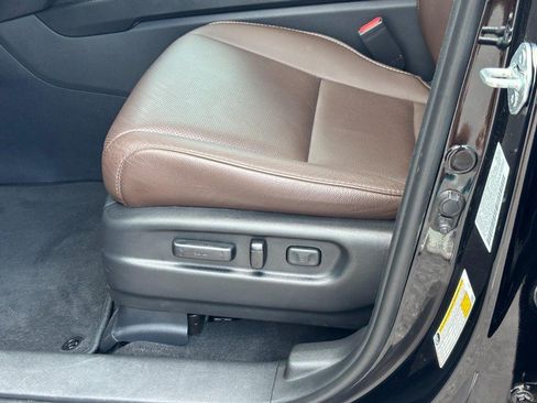Used 2025 Honda Passport EX-L image 15