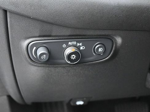Used 2024 Chevrolet Equinox Premier w/ Redline Edition FWD image 17