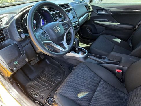 Used 2019 Honda Fit LX image 10
