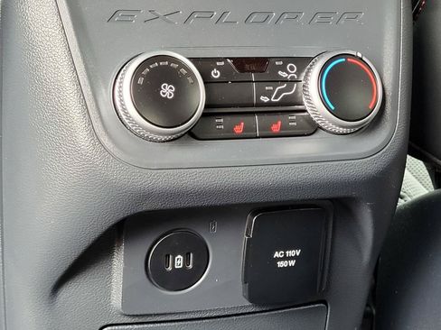 Used 2025 Ford Explorer ST AWD/4WD image 19