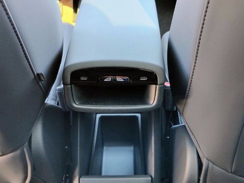 New 2026 Volvo EX30 Plus w/ Climate Package AWD/4WD image 19