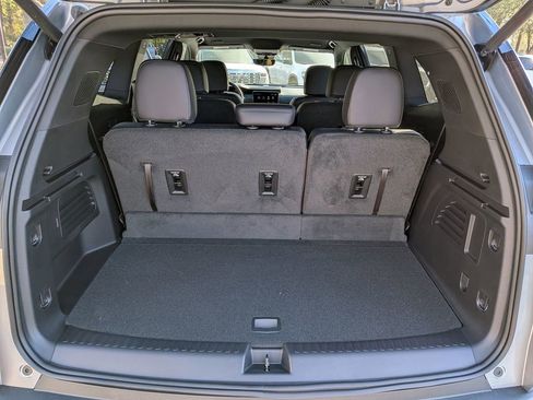 New 2026 GMC Acadia Elevation w/ Black Edition FWD image 13