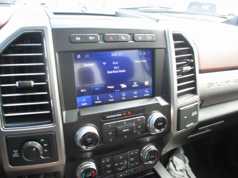 Used 2020 Ford F250 Platinum w/ Tremor Off-Road Package image 30