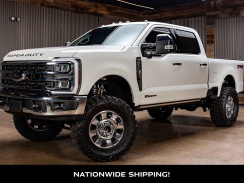 Used 2024 Ford F350 King Ranch w/ Chrome Package image 4