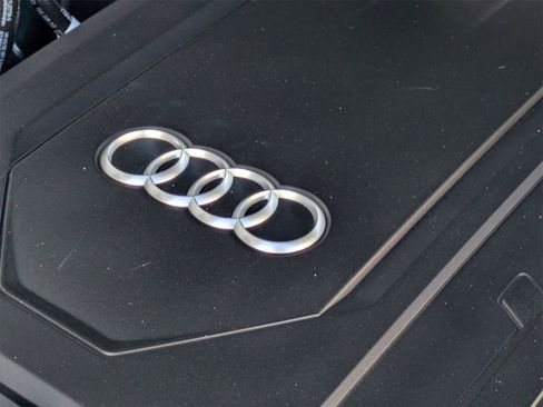 Used 2023 Audi Q5 2.0T Premium w/ Convenience Package image 24