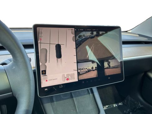 Used 2023 Tesla Model 3 Standard Range RWD image 13