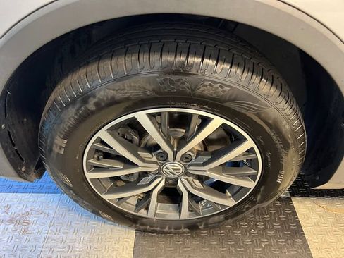Used 2021 Volkswagen Tiguan S FWD image 8