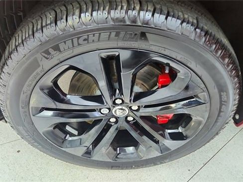 Used 2025 Jaguar F-PACE R-Dynamic S image 58