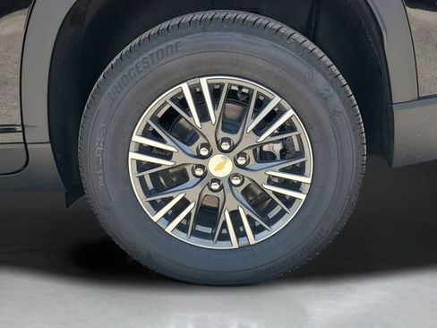 New 2026 Chevrolet Traverse LT FWD image 8