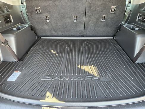 Used 2025 Hyundai Santa Fe Limited image 31