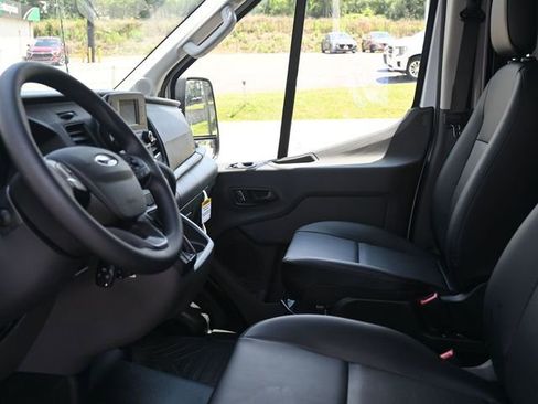 New 2025 Ford Transit 250 148 Medium Roof image 14