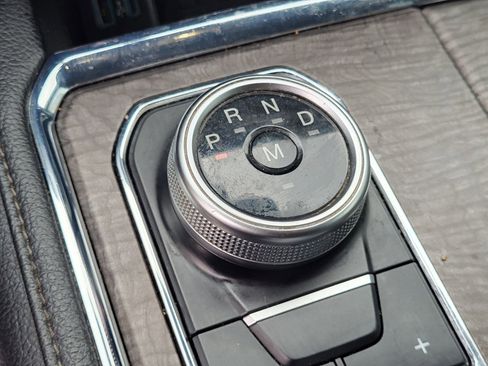 Certified 2021 Ford Expedition Limited image 24