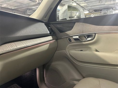 Certified 2023 Volvo XC90 B6 Plus w/ Protection Package Premier image 20